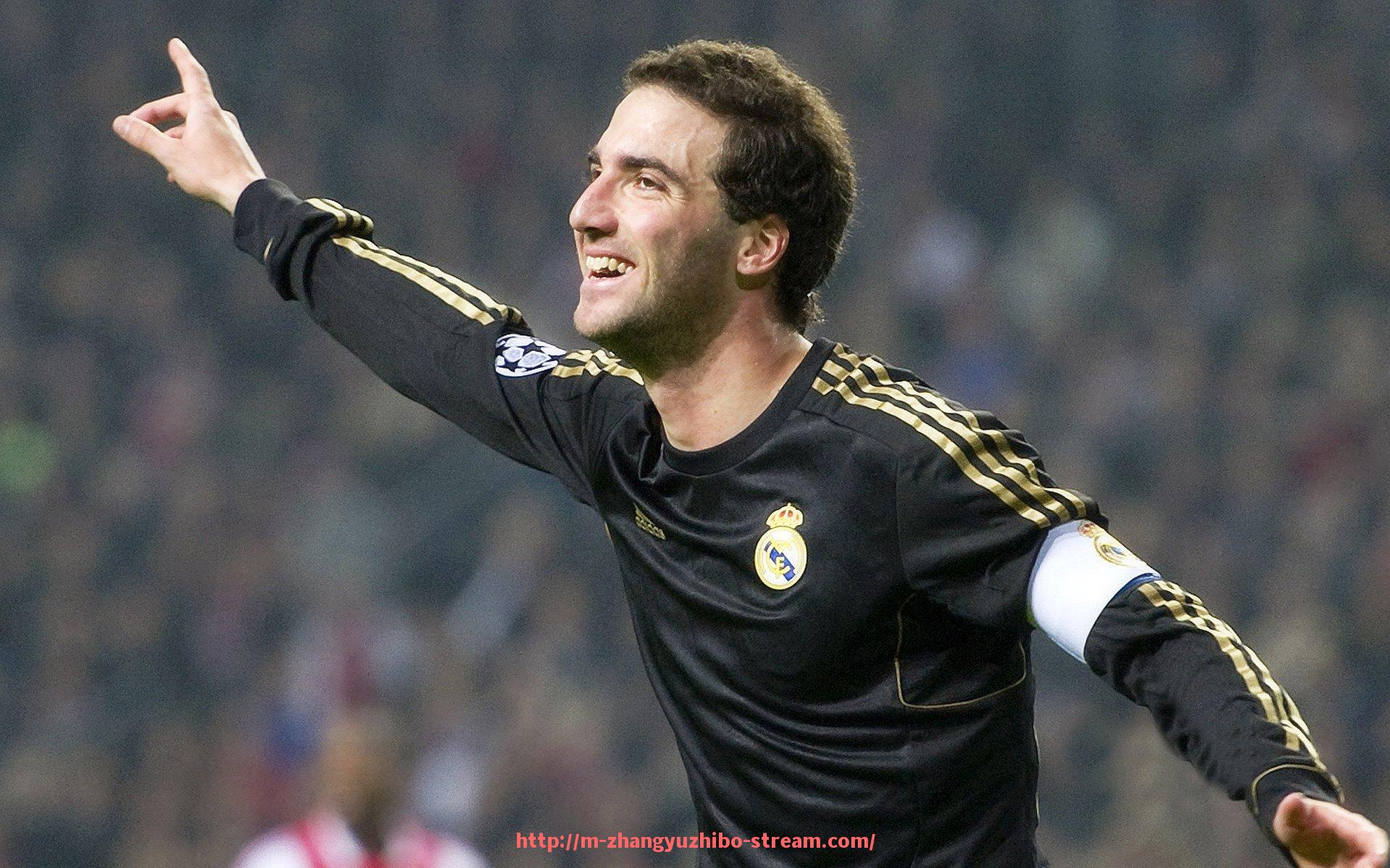 章鱼直播-单杠健身器材的使用方法及训练技巧全面讲解